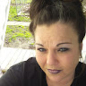 Meet your Posher, Lorrie